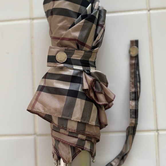 BURBERRY umbrella - Picture 5 of 5